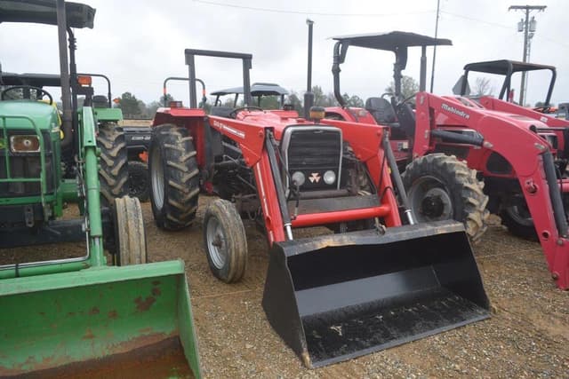 Image of Massey Ferguson 231 equipment image 2