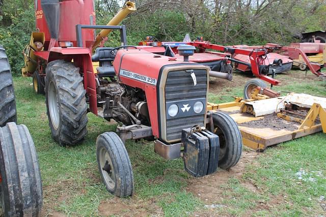 Image of Massey Ferguson 231 equipment image 4