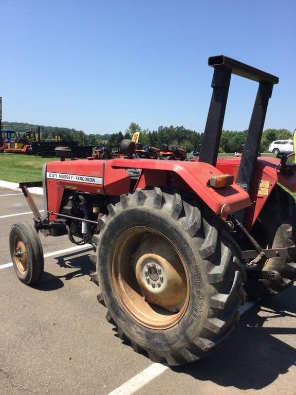 Image of Massey Ferguson 231 equipment image 1