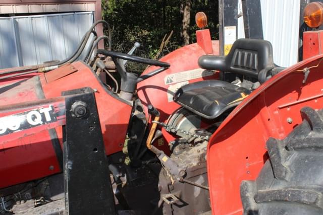 Image of Massey Ferguson 231 equipment image 4