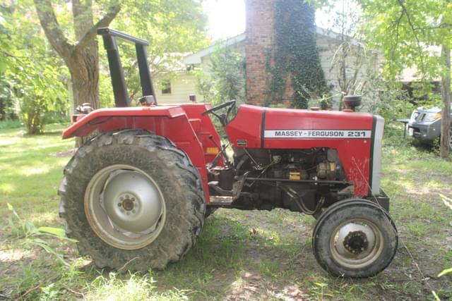 Image of Massey Ferguson 231 equipment image 3