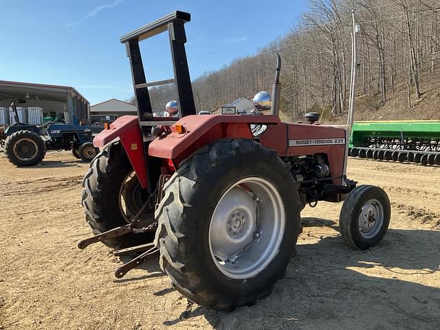 Image of Massey Ferguson 231 equipment image 4