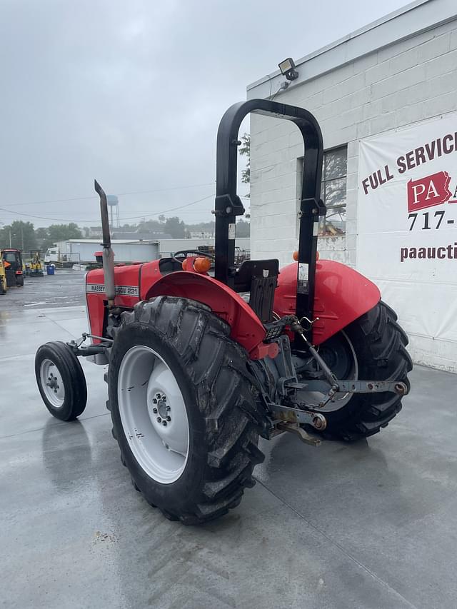 Image of Massey Ferguson 231 equipment image 4