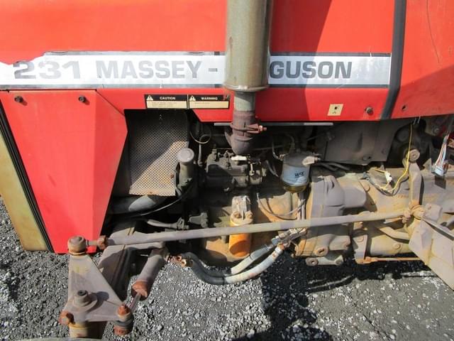 Image of Massey Ferguson 231 equipment image 2