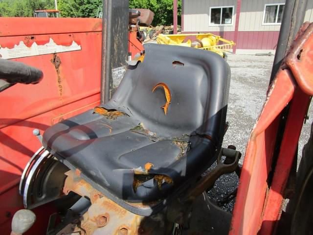 Image of Massey Ferguson 231 equipment image 3