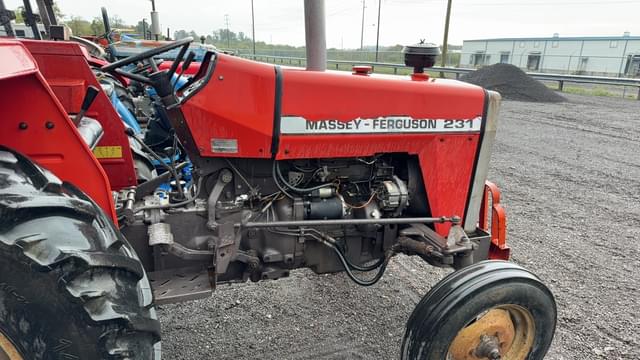 Image of Massey Ferguson 231 equipment image 4