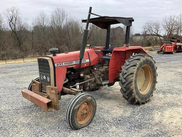 Image of Massey Ferguson 231 equipment image 2