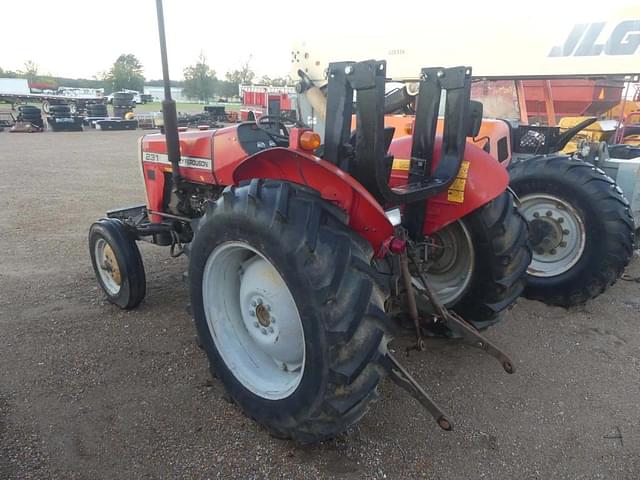 Image of Massey Ferguson 231 equipment image 4