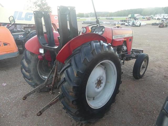 Image of Massey Ferguson 231 equipment image 2