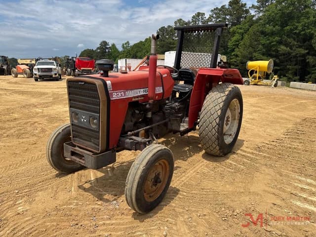 Image of Massey Ferguson 231 equipment image 2