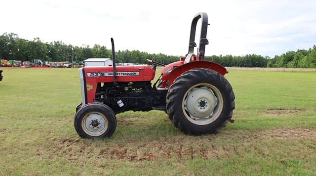 Image of Massey Ferguson 231S equipment image 2