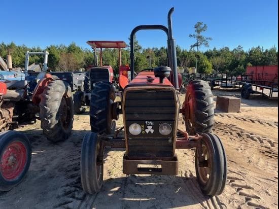 Image of Massey Ferguson 231S equipment image 2