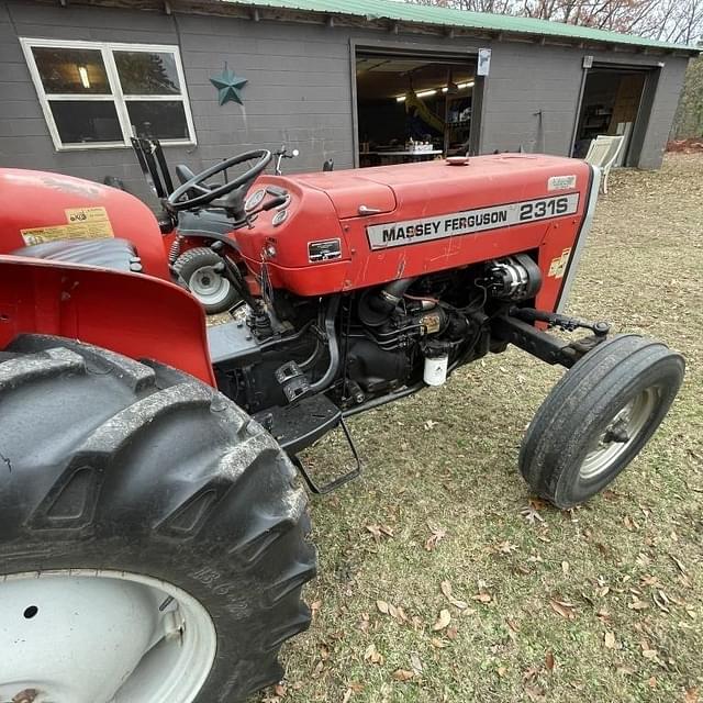 Image of Massey Ferguson 231S equipment image 4