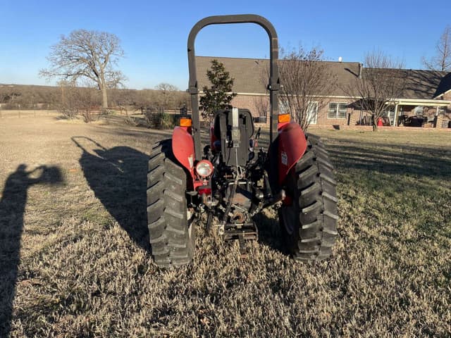 Image of Massey Ferguson 231S equipment image 3
