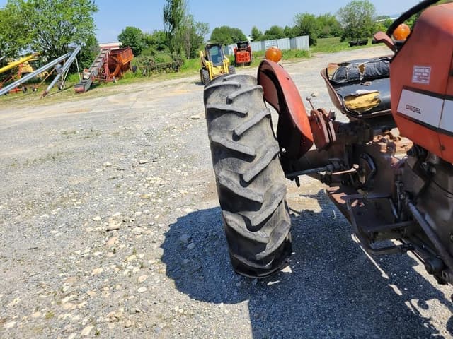 Image of Massey Ferguson 235 equipment image 4