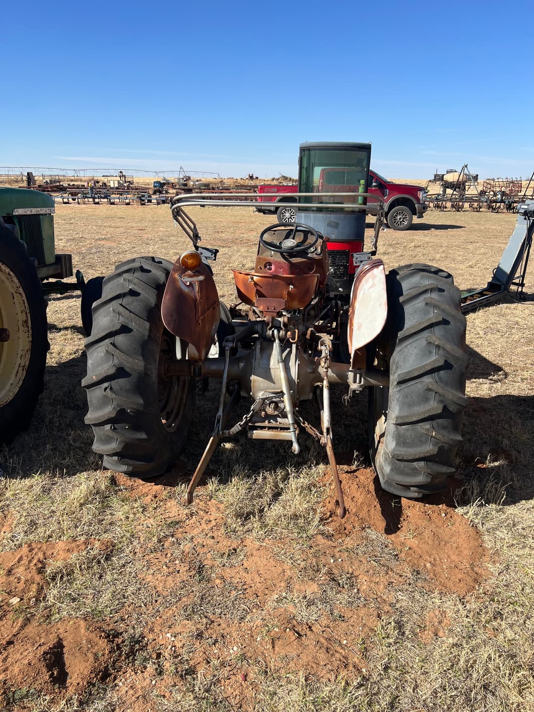 Image of Massey Ferguson 235 Image 1
