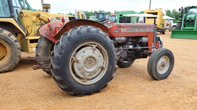 Image of Massey Ferguson 240 equipment image 2