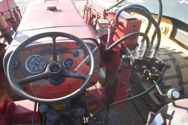 Image of Massey Ferguson 240 equipment image 4