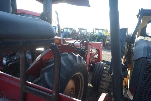 Image of Massey Ferguson 240 equipment image 2