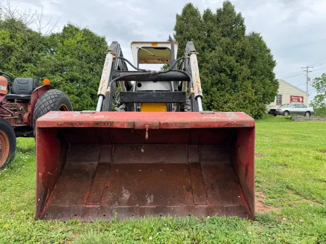 Image of Massey Ferguson 240 equipment image 3