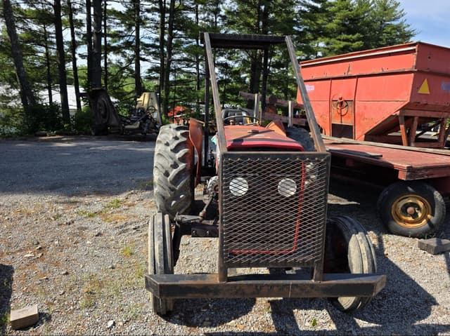 Image of Massey Ferguson 240 equipment image 3