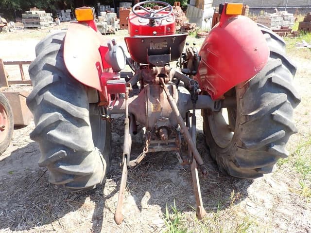 Image of Massey Ferguson 240 equipment image 4