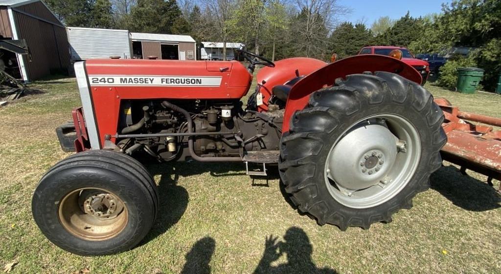 Image of Massey Ferguson 240 Primary image