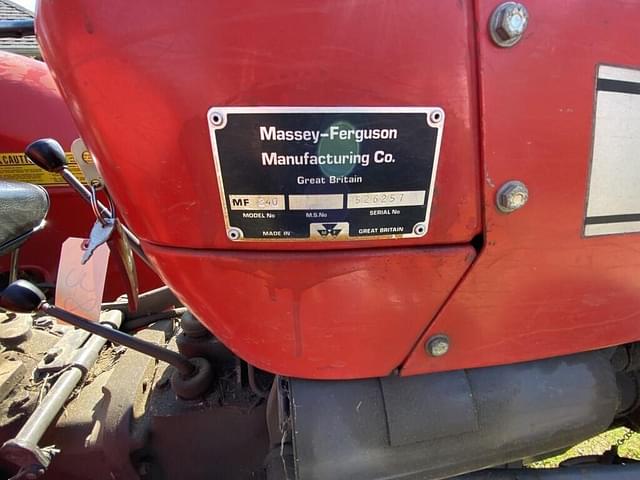 Image of Massey Ferguson 240 equipment image 3