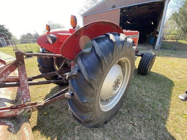 Image of Massey Ferguson 240 equipment image 4