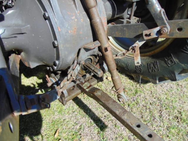 Image of Massey Ferguson 240 equipment image 3