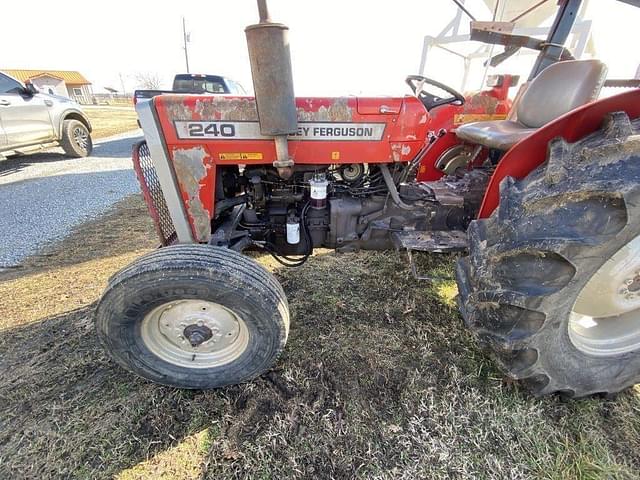 Image of Massey Ferguson 240 equipment image 1