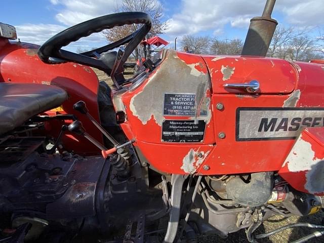 Image of Massey Ferguson 240 equipment image 4