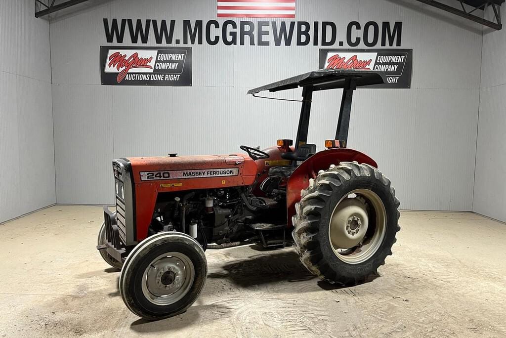 Main image Massey Ferguson 240