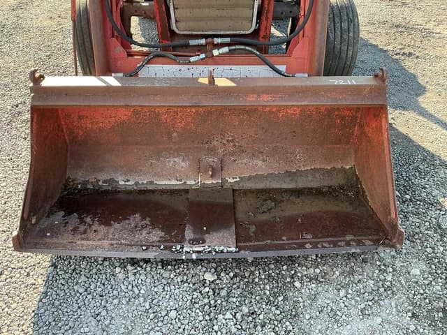 Image of Massey Ferguson 240 equipment image 3