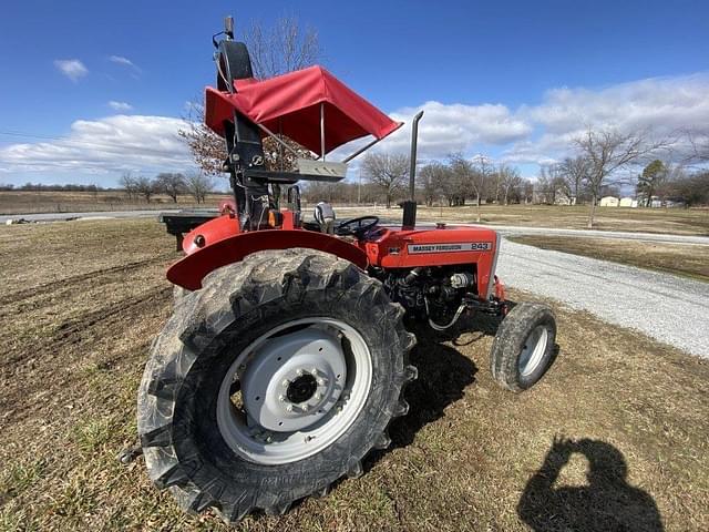 Image of Massey Ferguson 243 equipment image 3