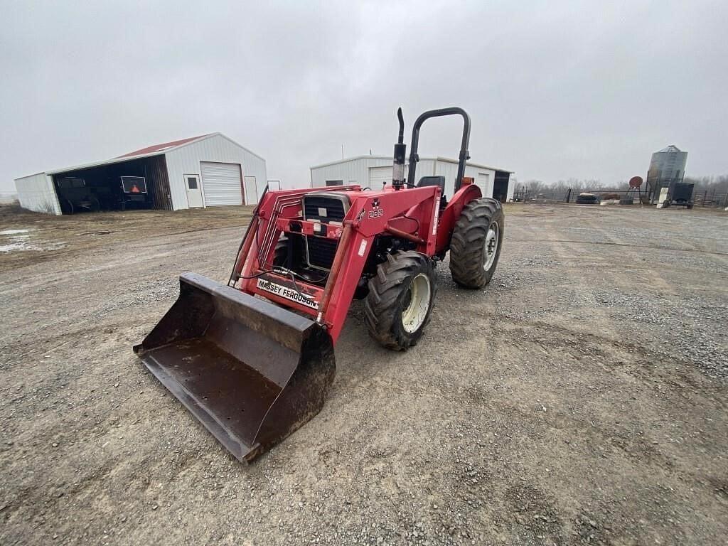 Image of Massey Ferguson 243 Primary image