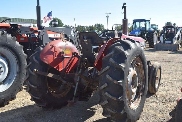 Image of Massey Ferguson 245 equipment image 2