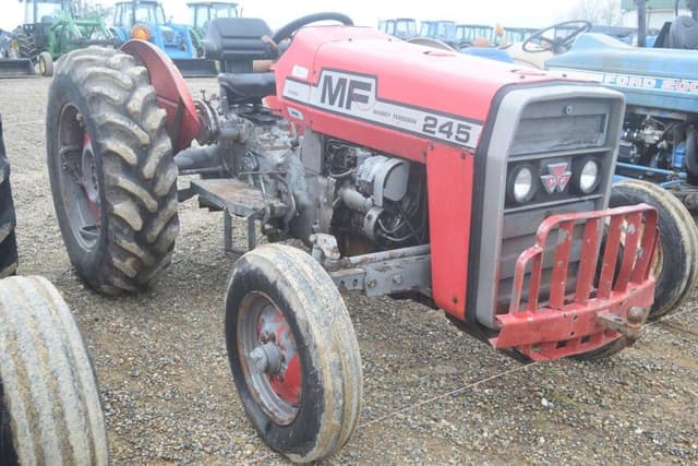 Image of Massey Ferguson 245 equipment image 3