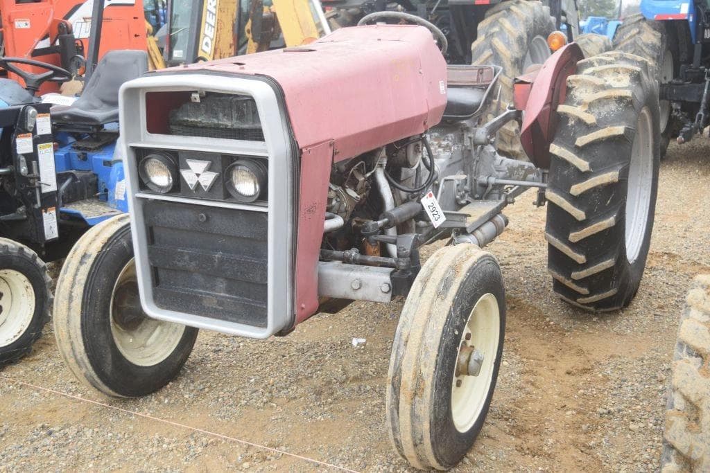 Image of Massey Ferguson 245 Primary image