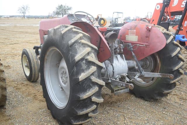 Image of Massey Ferguson 245 equipment image 1