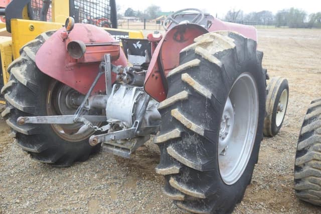 Image of Massey Ferguson 245 equipment image 2