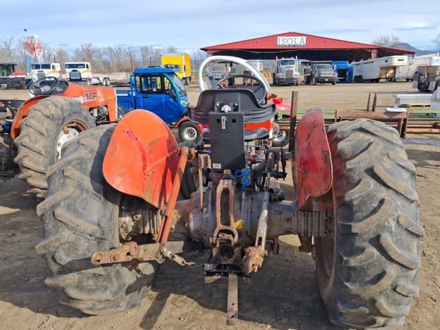 Image of Massey Ferguson 245 equipment image 4