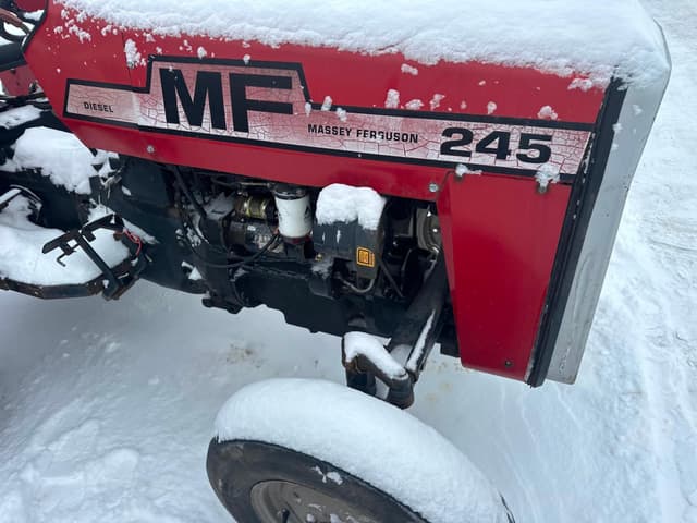 Image of Massey Ferguson 245 equipment image 4