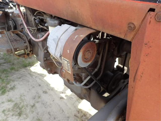 Image of Massey Ferguson 245 equipment image 4