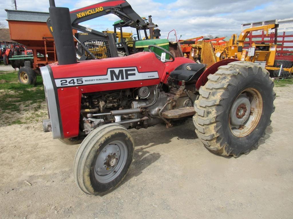 Main image Massey Ferguson 245