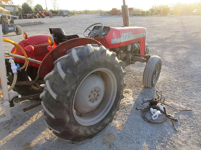 Image of Massey Ferguson 245 equipment image 2