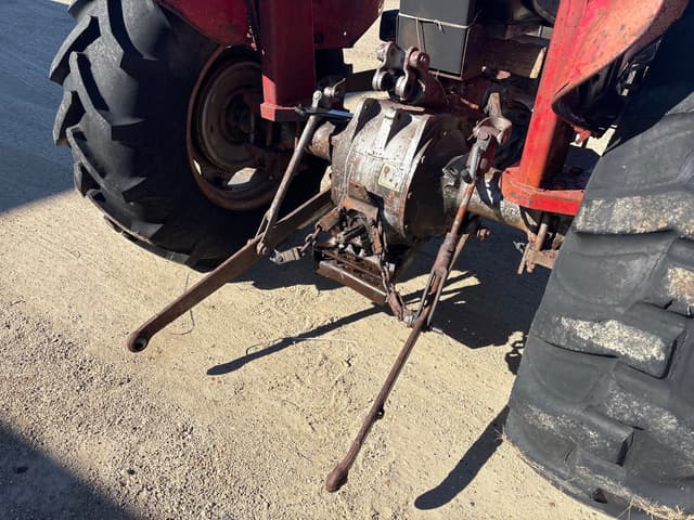 Image of Massey Ferguson 245 equipment image 4