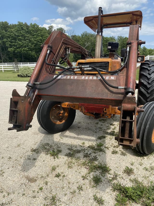 Image of Massey Ferguson 246 equipment image 3
