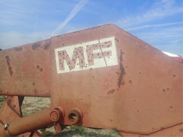 Image of Massey Ferguson 246 equipment image 4