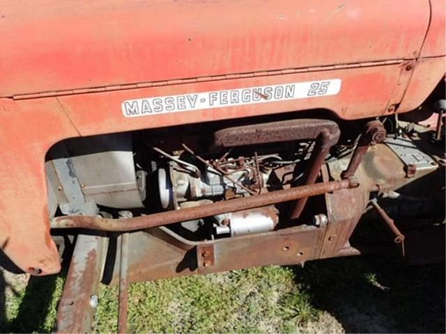 Image of Massey Ferguson 25 equipment image 2